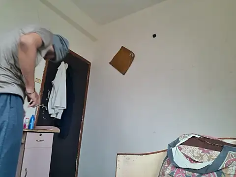 Jonrobinso online show from December 1, 2025, 5:41 am