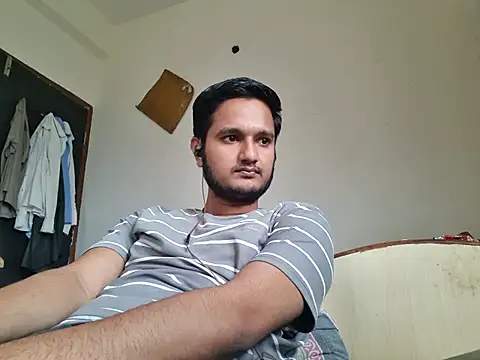 Jonrobinso online show from November 5, 2025, 5:21 am