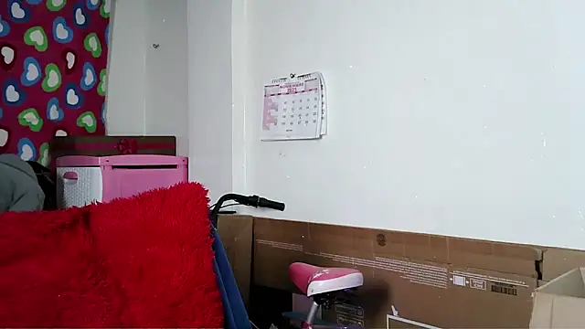 alixia81 online show from November 21, 2025, 8:52 pm