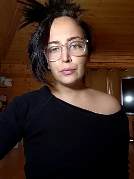 Selena Selly7 online show from October 4, 2025, 12:28 pm