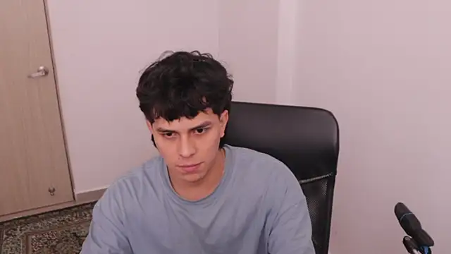 Tony Hoffa online show from November 17, 2025, 5:39 pm