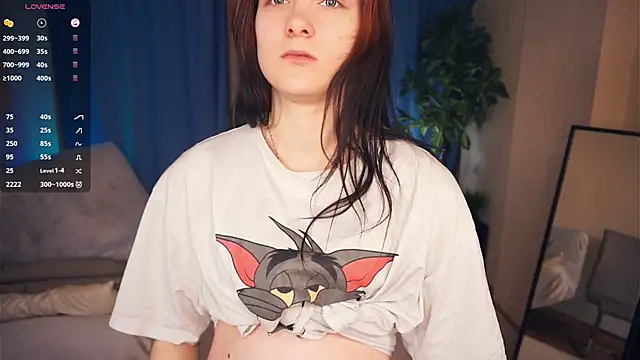 Snapshot of RandiAshv chatting on February 18, 2025, 5:09 am RandiAshv online show from February 18, 2025, 5:09 am