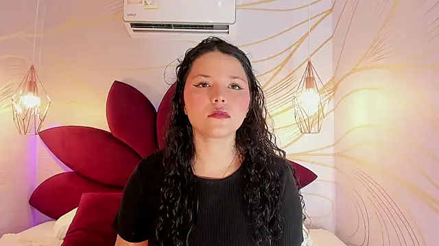 Snapshot of LottiCarter chatting on October 18, 2025, 11:56 am LottiCarter online show from October 18, 2025, 11:56 am