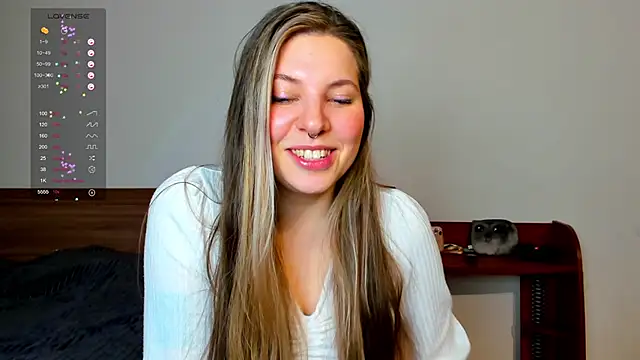 Snapshot of Annie_aww chatting on February 1, 2025, 9:51 pm Annie aww online show from February 1, 2025, 9:51 pm