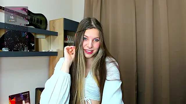 Snapshot of Annie_aww chatting on December 18, 2025, 8:12 pm Annie aww online show from December 18, 2025, 8:12 pm