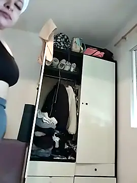 sammymoon online show from February 6, 2025, 4:25 pm