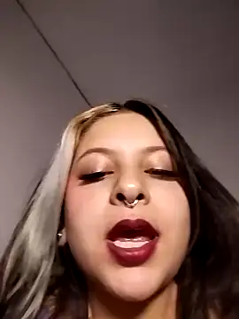 sammymoon online show from December 1, 2024, 6:35 pm