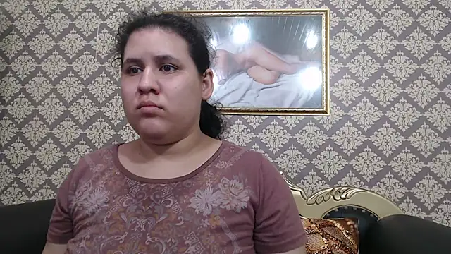 candy hairy online show from November 30, 2025, 3:18 am