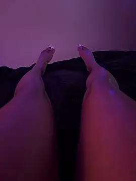 ReineNeferrti online show from April 20, 2026, 9:16 pm