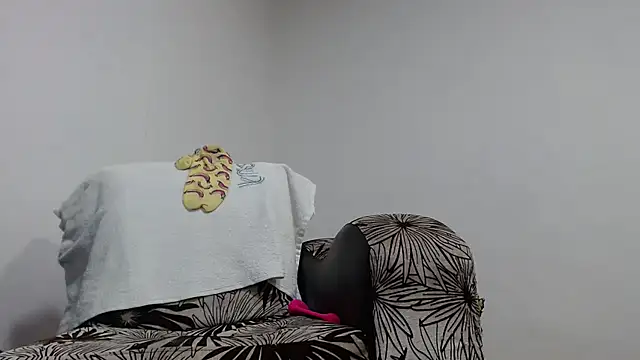 Snapshot of Sexy-Favgirl chatting on October 27, 2025, 9:10 am Sexy-Favgirl online show from October 27, 2025, 9:10 am