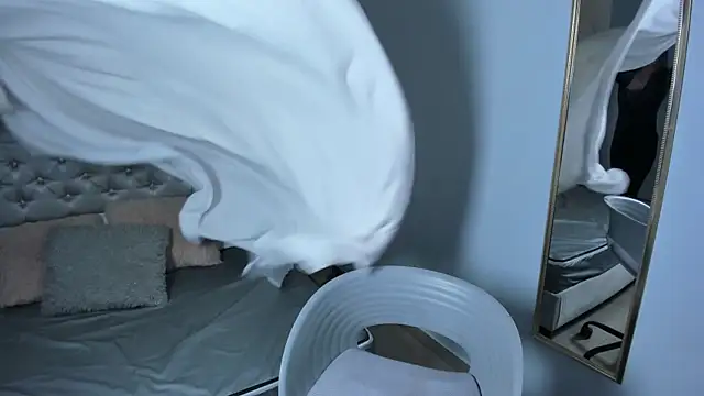 Snapshot of escarleth__ chatting on September 27, 2025, 1:39 pm escarleth online show from September 27, 2025, 1:39 pm