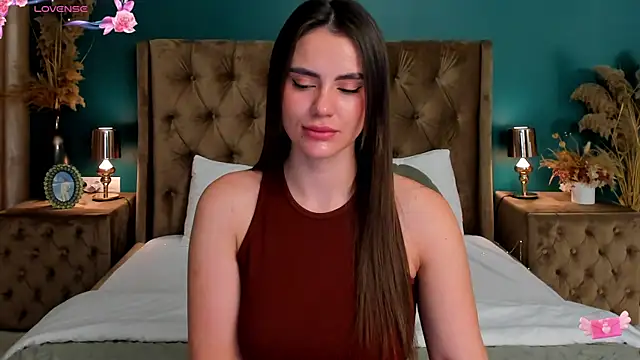 Snapshot of CalyMoon chatting on November 27, 2025, 8:20 pm CalyMoon online show from November 27, 2025, 8:20 pm