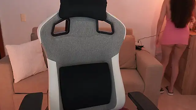 anyacutex online show from March 8, 2026, 8:12 pm