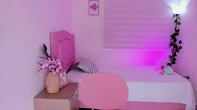 Keni malf online show from April 10, 2026, 2:07 am