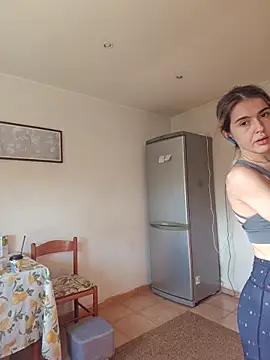 Sarah-Hart online show from October 22, 2025, 12:26 pm