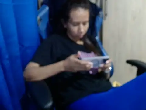 Snapshot of Erotic_latina chatting on March 19, 2025, 12:26 am Erotic latina online show from March 19, 2025, 12:26 am