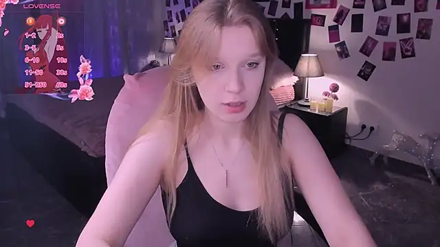 KarambaMoon online show from April 9, 2026, 8:59 pm