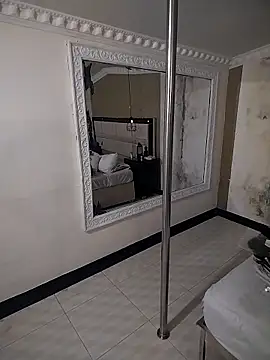 kimCosseyy online show from March 25, 2026, 2:12 am