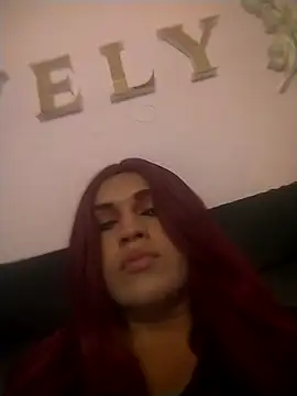 kimCosseyy online show from April 16, 2026, 2:01 am