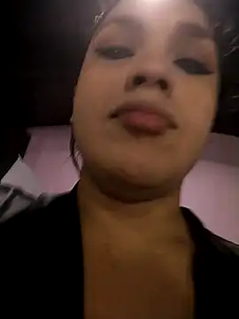 kimCosseyy online show from March 28, 2026, 2:12 am