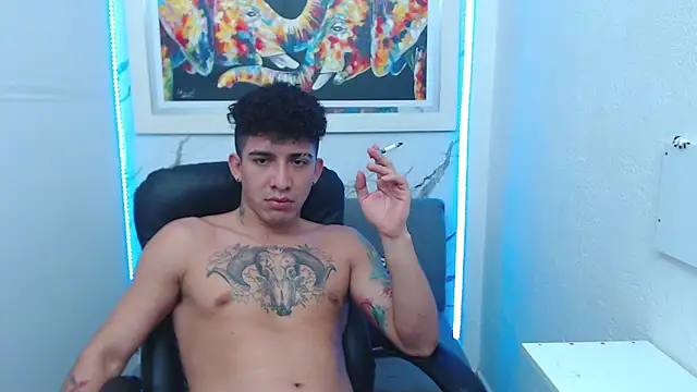 targuerian22 online show from October 5, 2025, 4:03 am