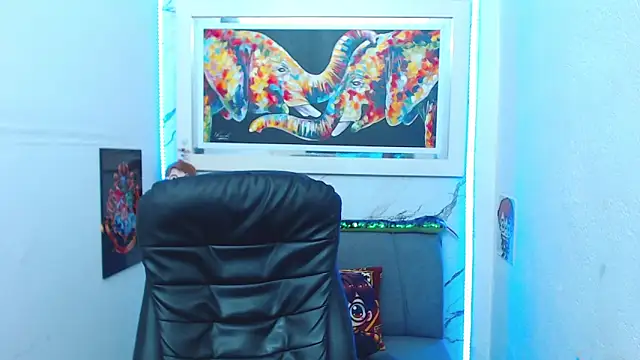 targuerian22 online show from November 8, 2025, 8:01 pm