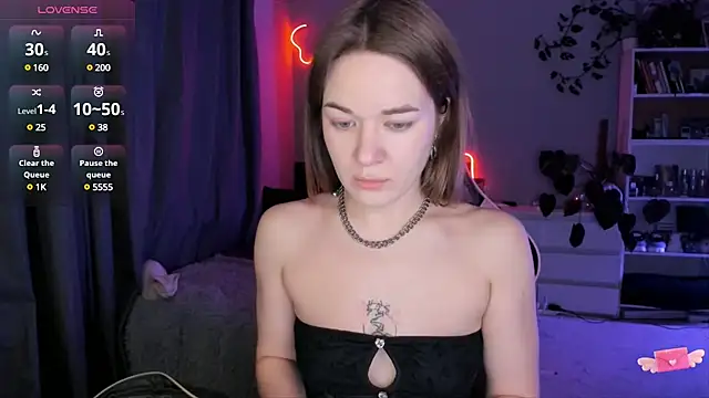 ami amour  online show from February 19, 2025, 7:59 pm