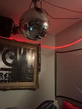 Snapshot of pillepallex84x chatting on December 18, 2025, 1:22 am pillepallex84x online show from December 18, 2025, 1:22 am