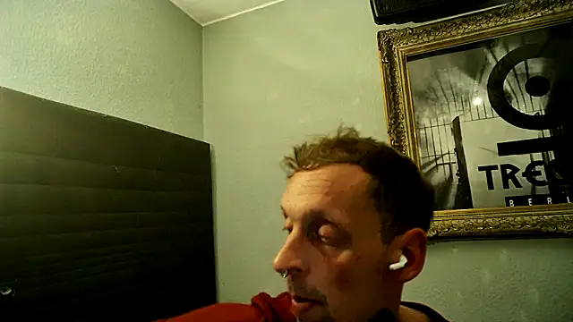 Snapshot of pillepallex84x chatting on October 20, 2025, 9:48 pm pillepallex84x online show from October 20, 2025, 9:48 pm