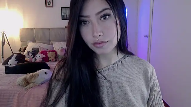 Snapshot of Emilyswan04 chatting on January 24, 2025, 7:18 pm Emilyswan04 online show from January 24, 2025, 7:18 pm