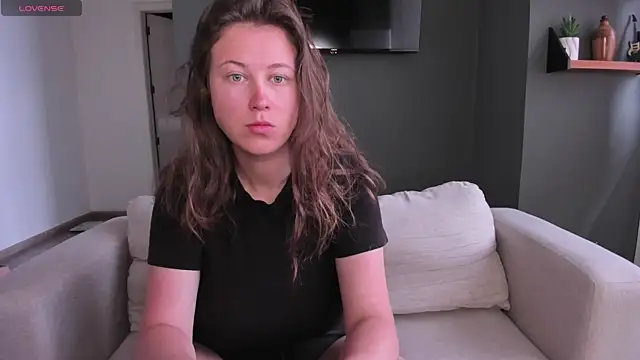 jessica tenderly online show from December 17, 2025, 3:39 pm