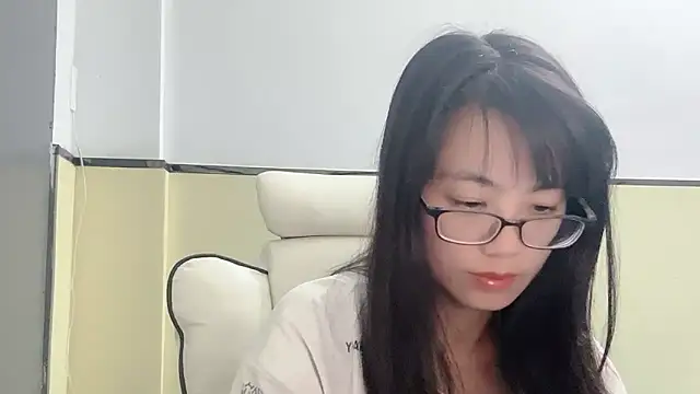 Honey-cici online show from March 11, 2025, 8:30 am