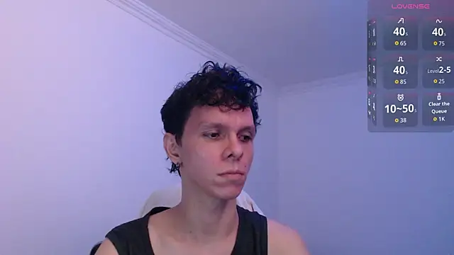 bryamado69 online show from April 18, 2026, 12:35 am