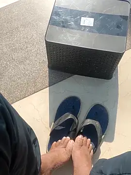 Gururonny07 online show from March 4, 2026, 4:09 am