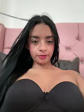 Laura fernandezII online show from March 12, 2025, 10:07 pm