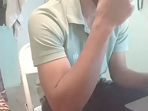 Snapshot of vicky0805 chatting on March 14, 2025, 3:48 am vicky0805 online show from March 14, 2025, 3:48 am