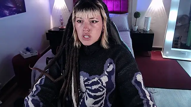 Snapshot of _sharlotte777 chatting on March 12, 2025, 5:38 pm sharlotte777 online show from March 12, 2025, 5:38 pm