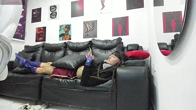 Snapshot of _sharlotte777 chatting on October 2, 2025, 3:37 pm sharlotte777 online show from October 2, 2025, 3:37 pm