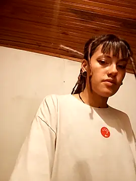 Snapshot of _sharlotte777 chatting on March 19, 2025, 12:48 am sharlotte777 online show from March 19, 2025, 12:48 am