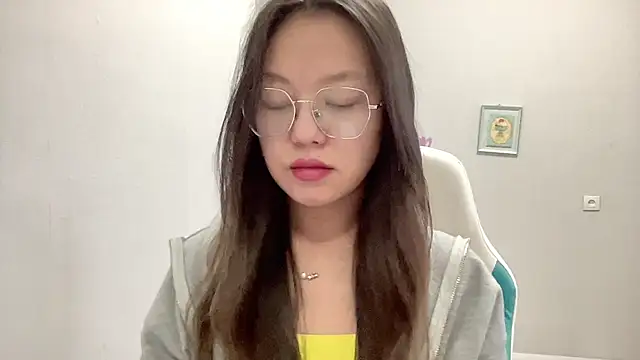 Risalynn online show from January 29, 2025, 2:40 am