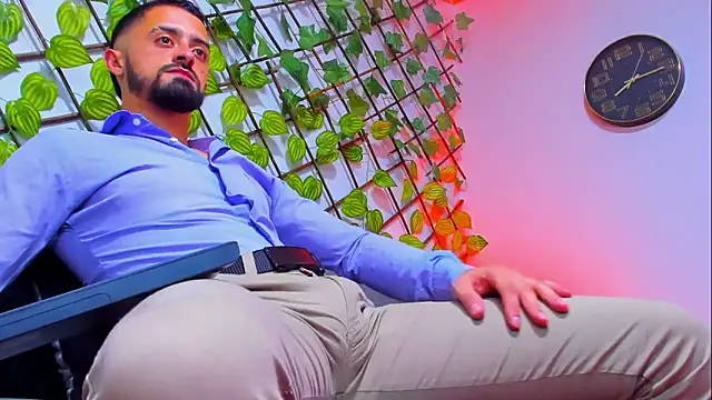 MAXIMUS MASTE3 online show from February 7, 2026, 9:23 pm