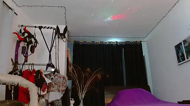 Snapshot of georgina_ms chatting on December 15, 2025, 9:53 pm georgina ms online show from December 15, 2025, 9:53 pm