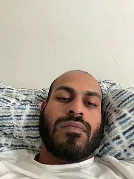 islandvybee55 online show from January 11, 2025, 7:59 pm