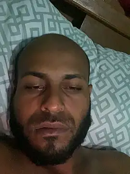 islandvybee55 online show from February 10, 2026, 2:43 am