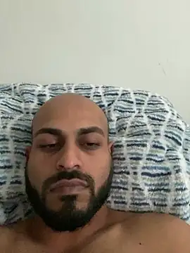 islandvybee55 online show from January 19, 2025, 7:04 pm