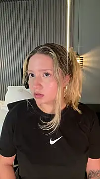 MiaPetit  online show from November 15, 2025, 1:09 am