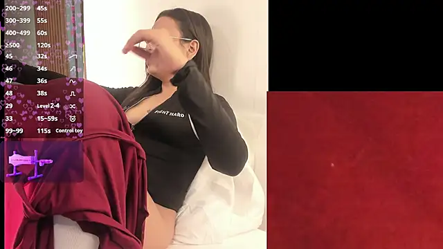 Snapshot of CookiesAndBoots chatting on October 30, 2025, 5:39 am CookiesAndBoots online show from October 30, 2025, 5:39 am