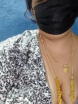 tamilthanushri online show from December 14, 2025, 4:56 pm