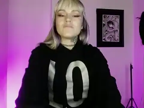 kim jeins11 online show from January 29, 2025, 11:14 pm