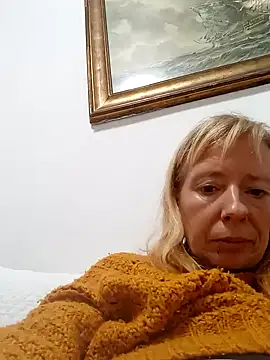 Ladykiss833 online show from October 1, 2025, 10:35 pm